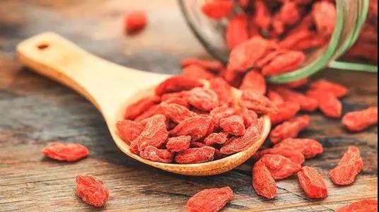 枸杞加一物護(hù)眼，半年眼干澀都緩解了！