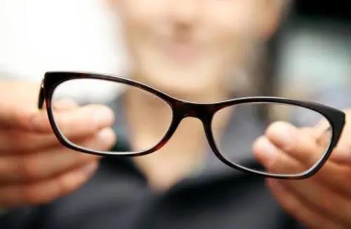 眼睛疲勞、眼皮重，這些小妙招幫你護(hù)眼