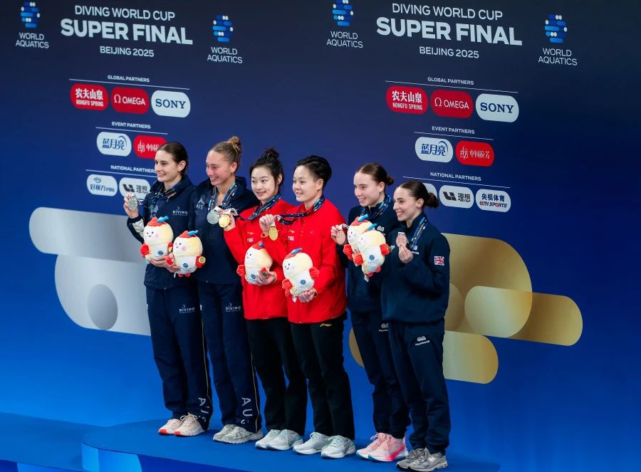 2025跳水世界杯  全民護(hù)眼狂潮燃爆水立方